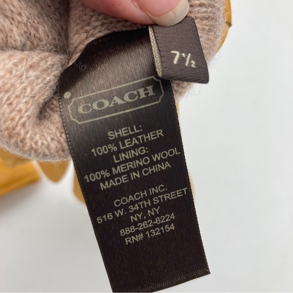 NWT Coach Quilted Bow Charm Leather and Wool Gloves in Amber - Picture 5 of 9
